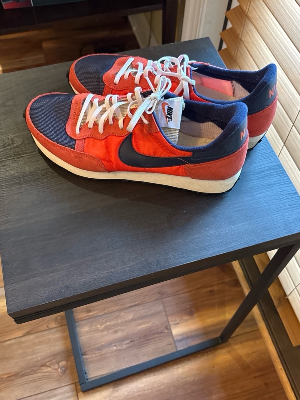 Nike Men’s Orange and Navy Low-Top Sneakers with White Laces